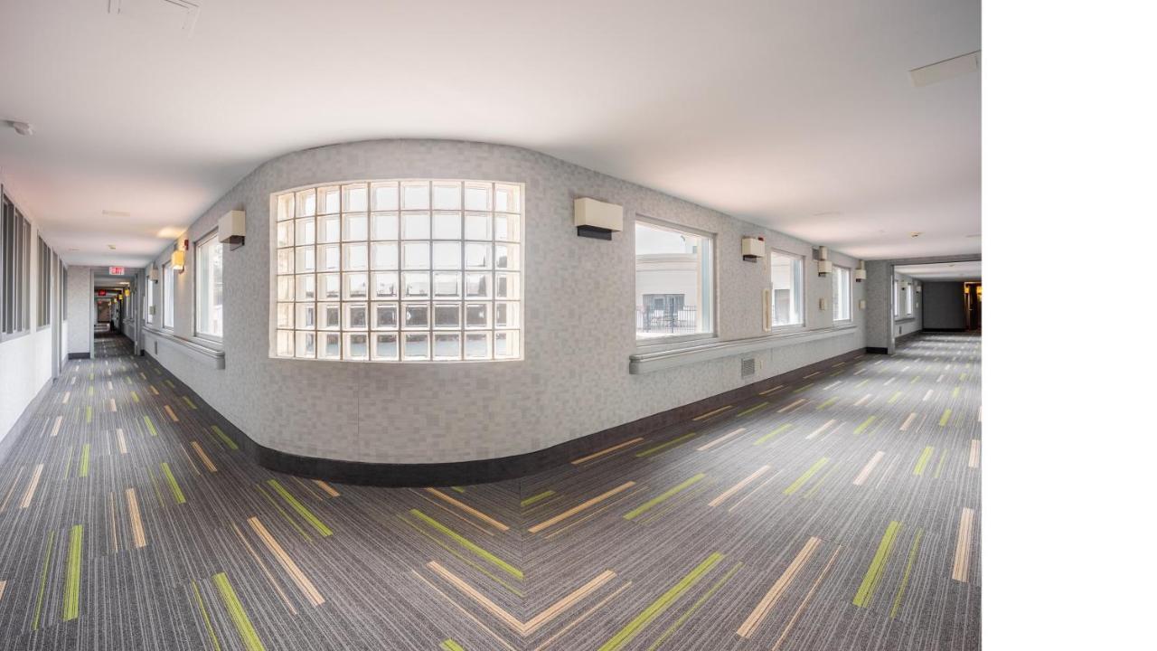 Holiday Inn Plainview-Long Island By Ihg Exterior foto